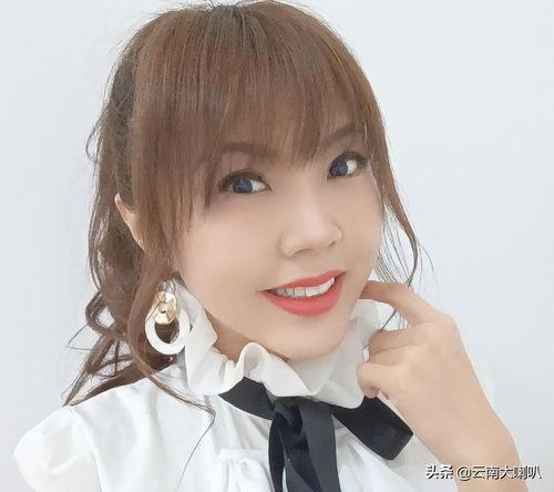 娱乐圈吃瓜主播女,揭秘吃瓜主播女生的瓜界传奇